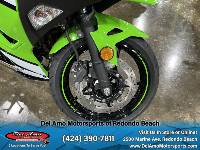 2024 Kawasaki NINJA 500 KRT EDITION Image 9