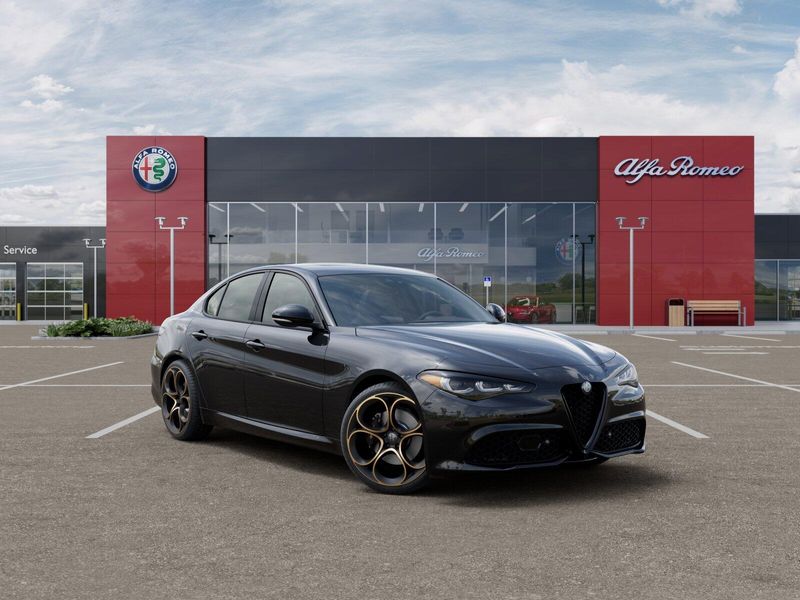 New 2025 Alfa Romeo Giulia Intensa AwdImage 23
