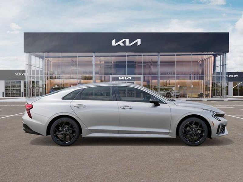 New 2026 Kia K5 GT-LineImage 8