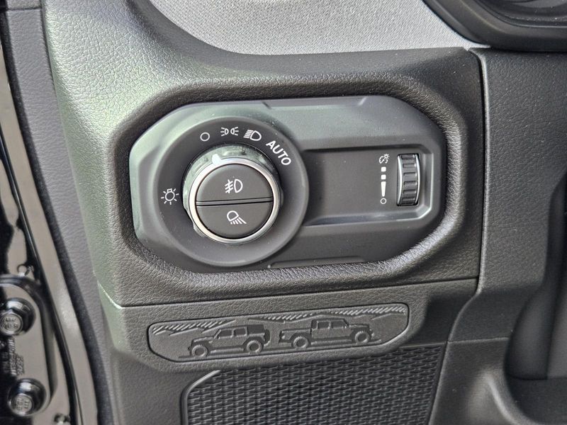 New 2026 Jeep Gladiator Sport S 4x4