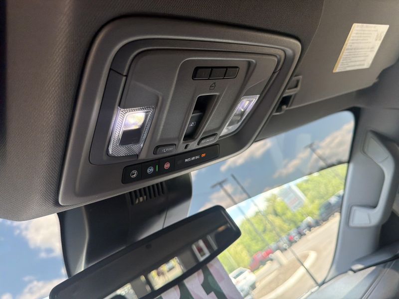 Used 2024 Chevrolet Silverado 3500HD LTImage 50