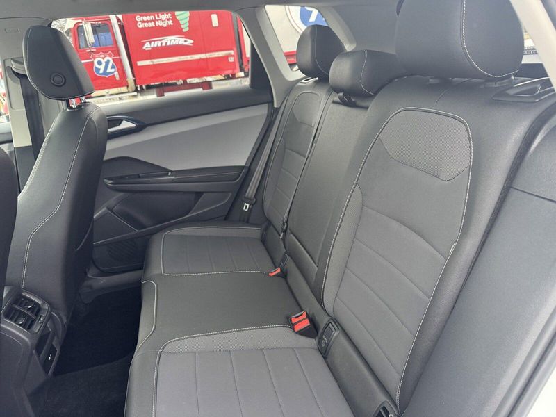 2024 Volkswagen Taos SEImage 10