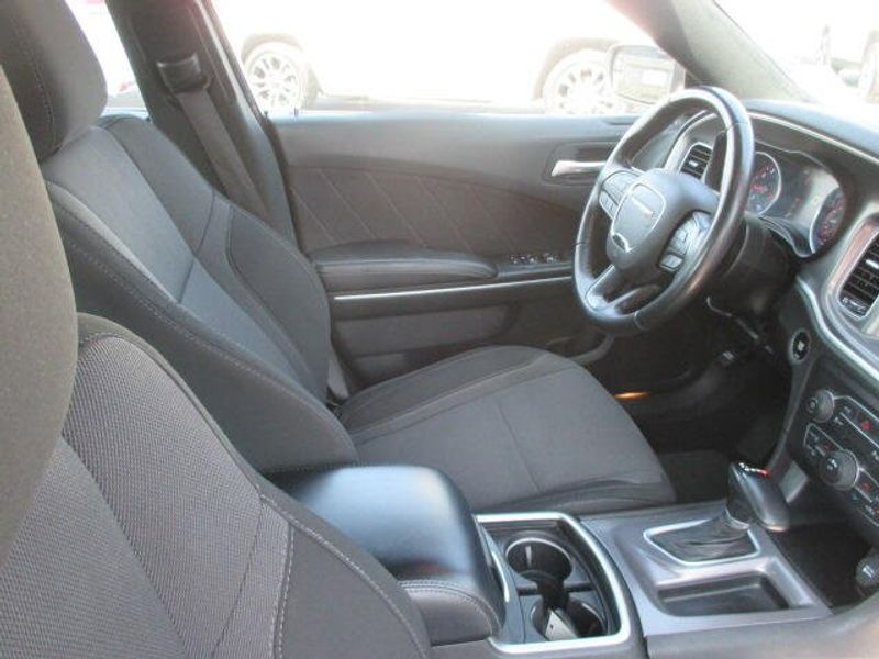 Used 2022 Dodge Charger SXTImage 22