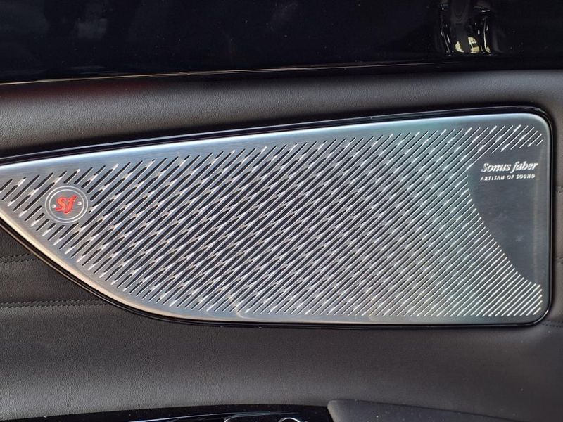 New 2025 Maserati Grecale ModenaImage 18