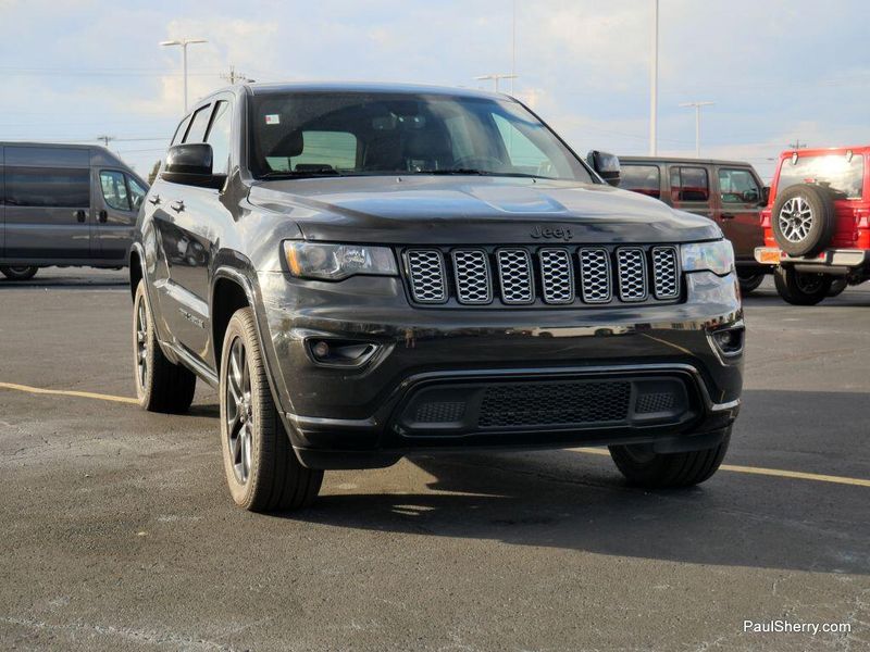 Used 2020 Jeep Grand Cherokee Altitude