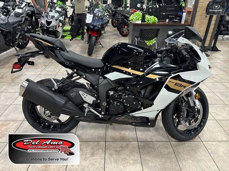 New 2026 Kawasaki NINJA ZX-6R Image 1
