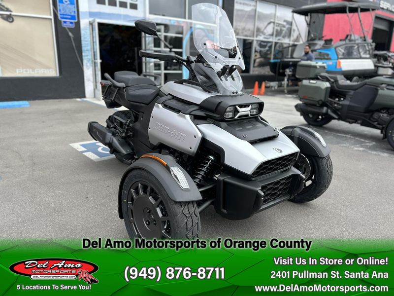 2025 Can-Am CANYON STANDARD Image 5