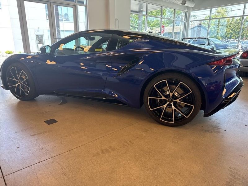 2025 Lotus Emira 