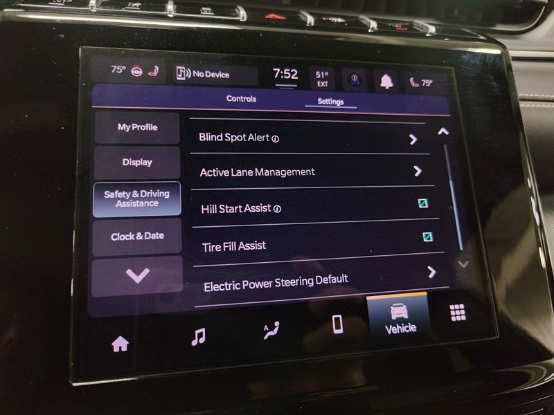 Used 2024 Jeep Grand Cherokee Laredo Luxury Tech V6 4X4Image 17