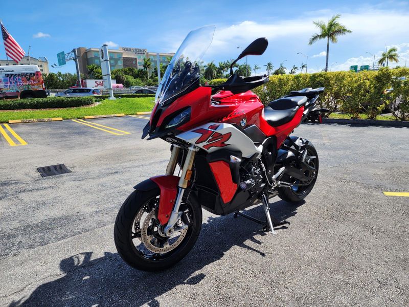 2021 BMW S 1000 XR Image 3