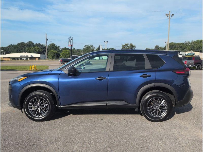 Used 2023 Nissan Rogue SImage 2