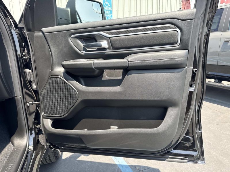 New 2026 RAM 1500 Big Horn Crew Cab 4x2 6'4' Box