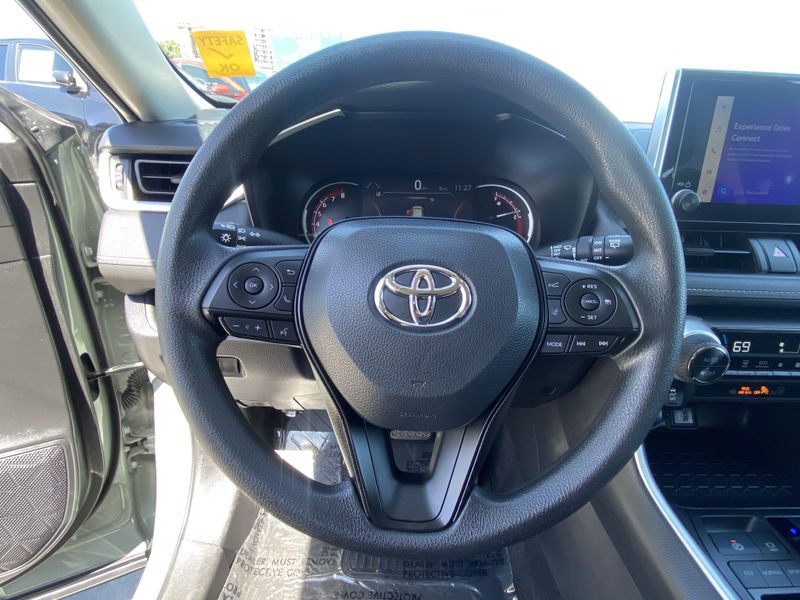 2023 Toyota RAV4 XLEImage 26
