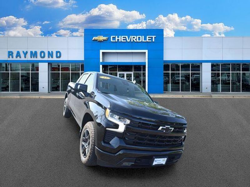 Used 2023 Chevrolet Silverado 1500 RSTImage 9