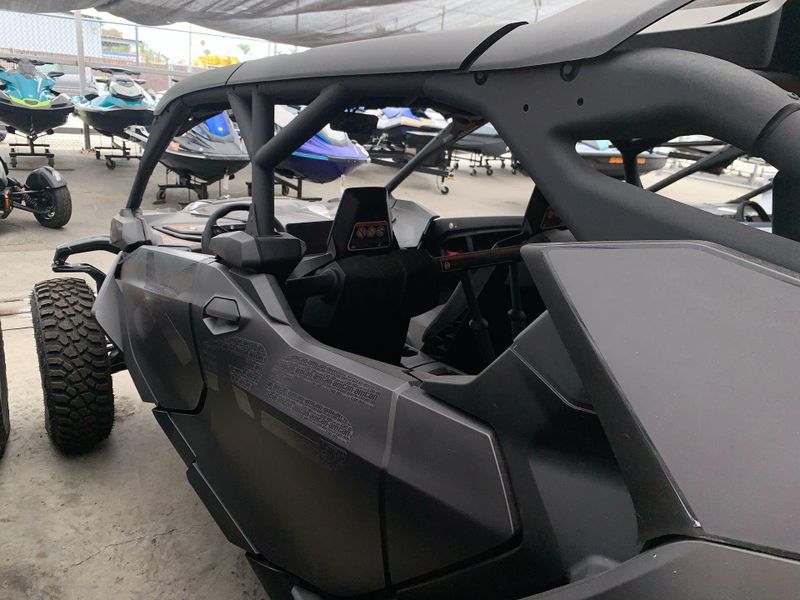 New 2025 Can-Am MAVERICK R MAX X RS 999T DCT Image 19