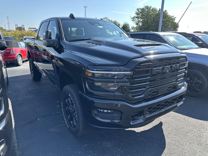New 2025 RAM 2500 Laramie Crew Cab 4x4 6