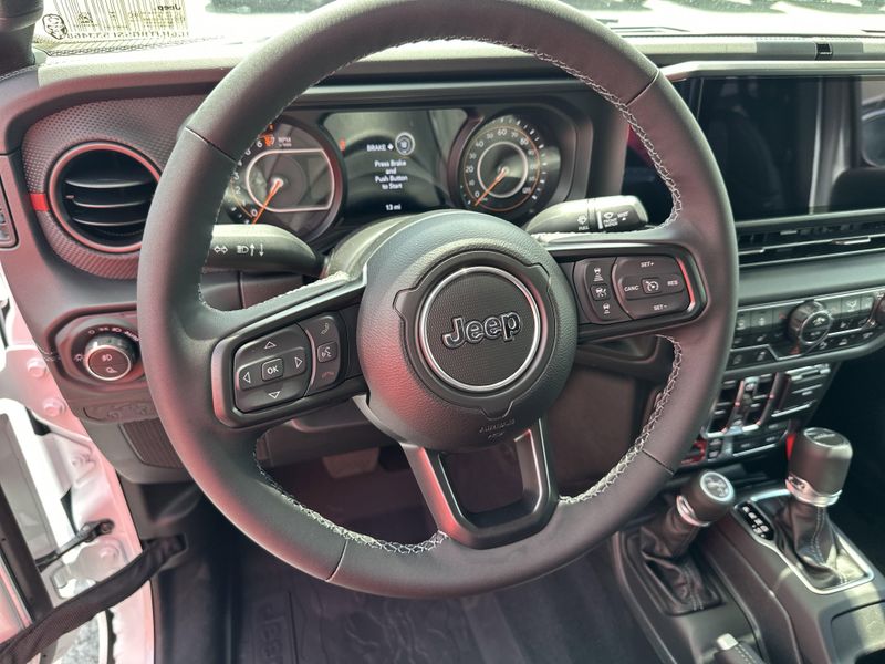 New 2025 Jeep Gladiator Rubicon X 4x4Image 23