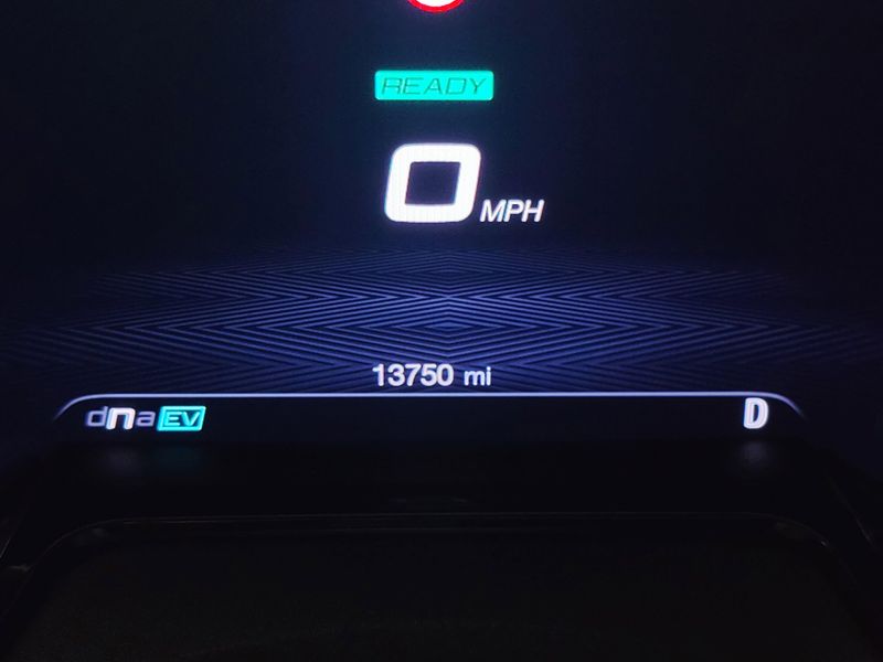 Used 2024 Alfa Romeo Tonale Ti eAWD Premium w/SunroofImage 31