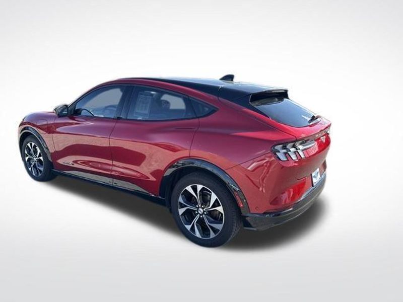 2021 Ford Mustang Mach-E Premium photo 3