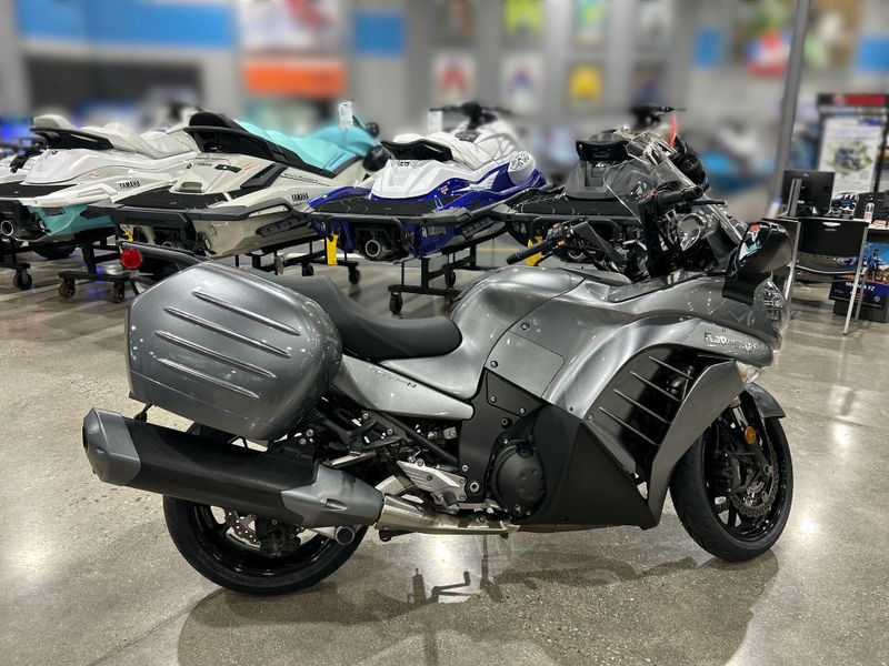 2016 Kawasaki CONCOURS 14 ABS Image 11