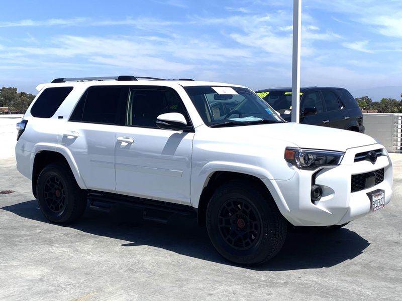 2024 Toyota 4Runner SR5 PremiumImage 2