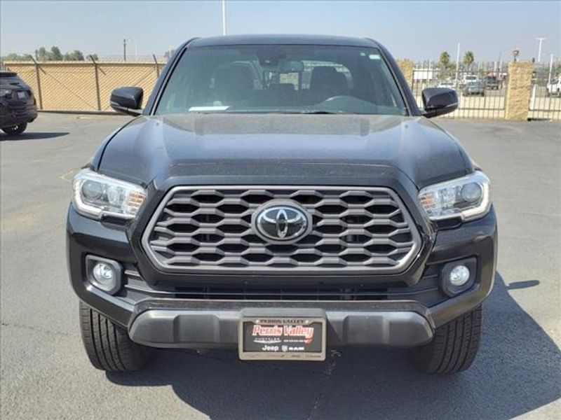 2022 Toyota Tacoma TRD Off-RoadImage 2