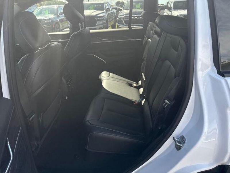 2025 Jeep Grand Cherokee Limited 4x4