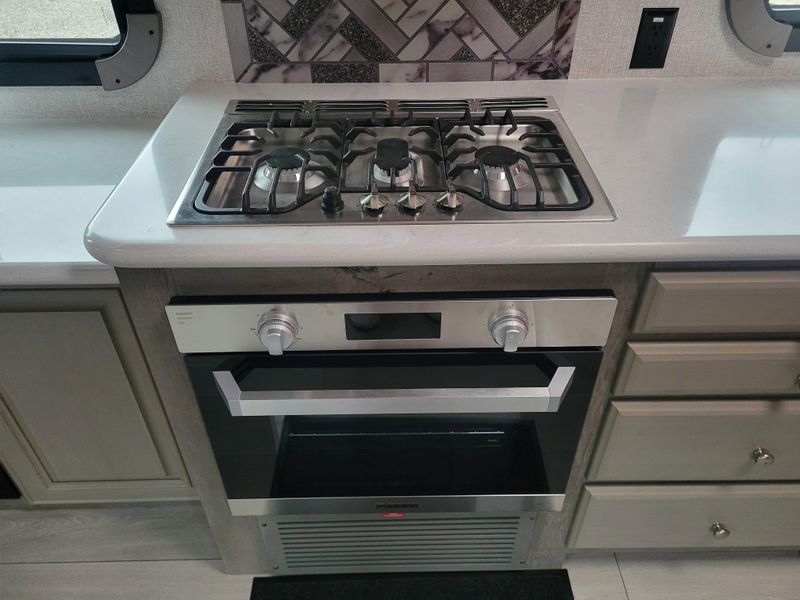 New 2026 NORTHWOOD MFG ARCTIC FOX NXT 295RK Image 10