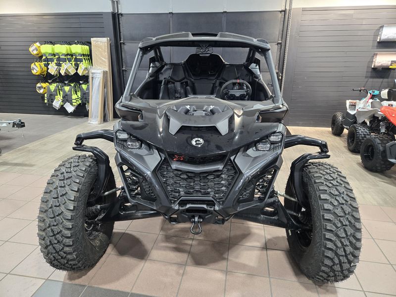 2025 Can-Am MAVERICK R X RS 999T DCT TRIPLE BLACK Image 5