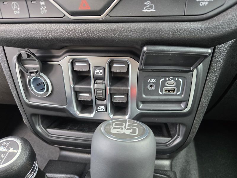 New 2026 Jeep Wrangler 4-door 85th Anniversary Edition