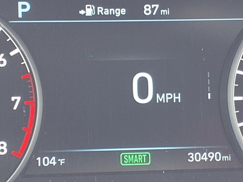 2017 Genesis G90 3.3T PremiumImage 23