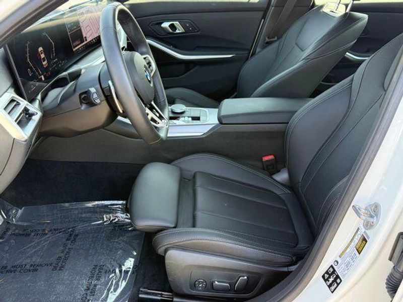 Used 2025 BMW 3 Series 330i xDriveImage 19