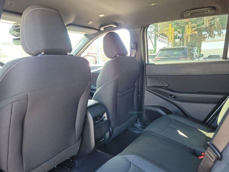 New 2026 Jeep Cherokee Laredo 4x4