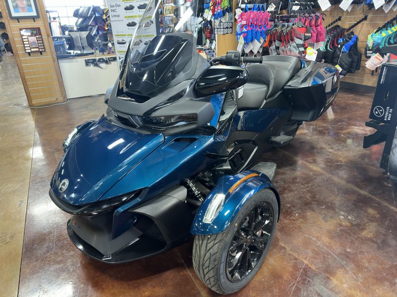 2024 Can-Am SPYDER RT PETROL METALLICImage 1