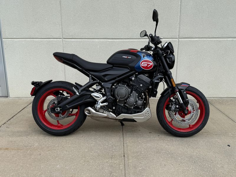 2026 Triumph Trident 660 Triple TributeImage 2