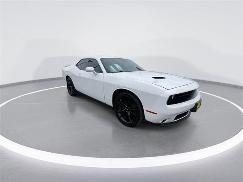2018 Dodge Challenger SXTImage 2