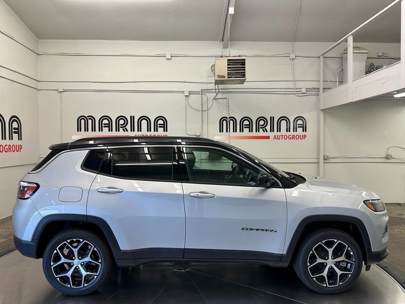 2024 Jeep Compass Limited 4x4Image 4