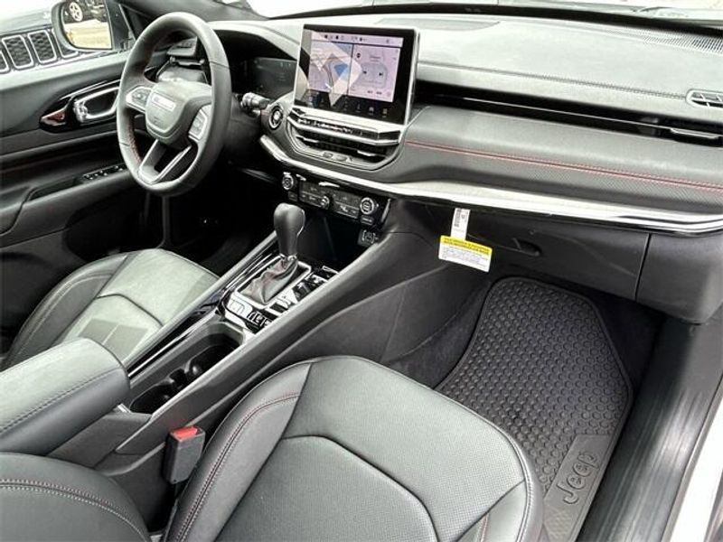 2025 Jeep Compass Trailhawk 4x4Image 13