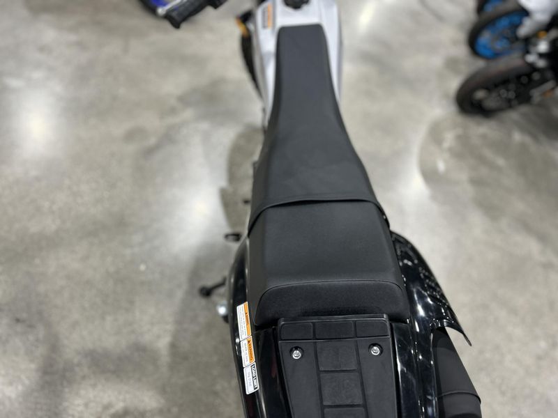 Used 2025 Yamaha TW200 Image 5