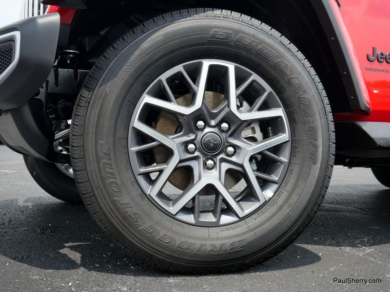 New 2025 Jeep Wrangler 4-door Sahara