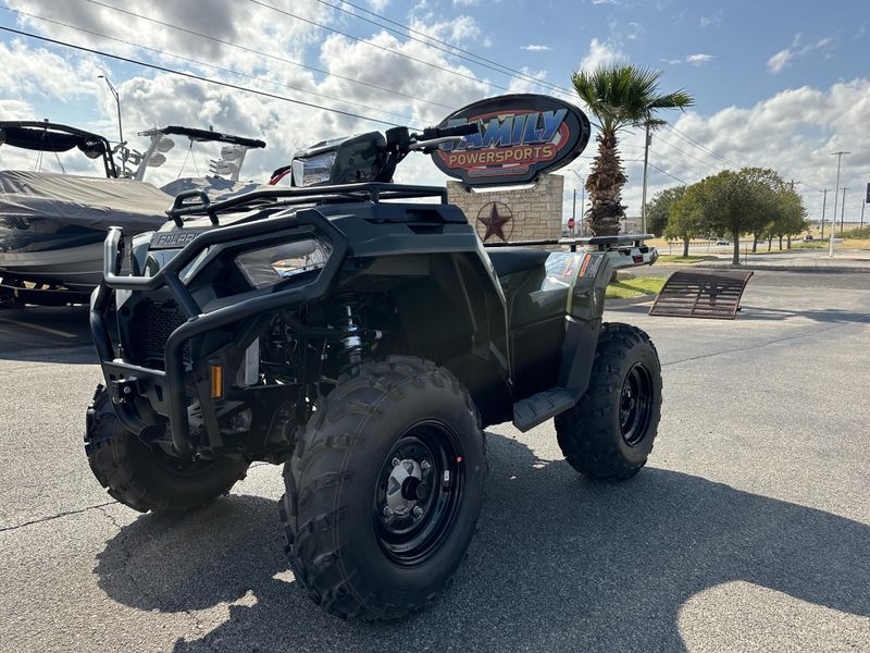 2025 POLARIS SPORTSMAN 450 HO UTILITY SAGE GREEN in a SAGE GREEN exterior color. Family PowerSports (877) 886-1997 familypowersports.com 