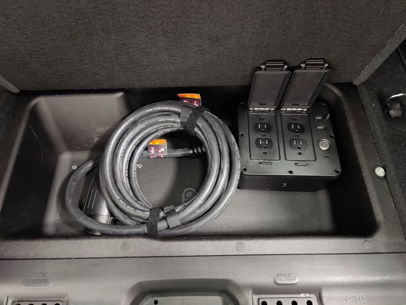 Used 2024 Jeep Wrangler 4xE Rubicon Hardtop w/NavImage 15