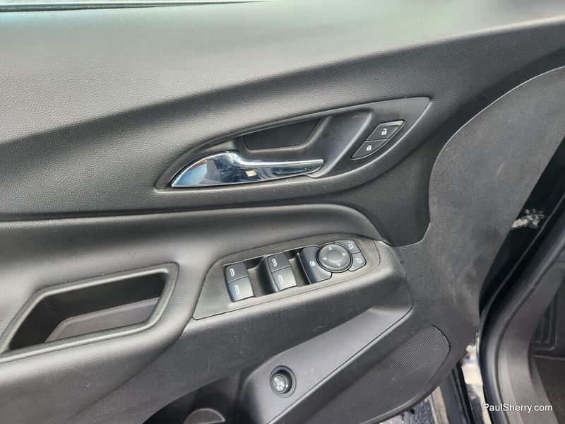 Used 2021 Chevrolet Equinox LT