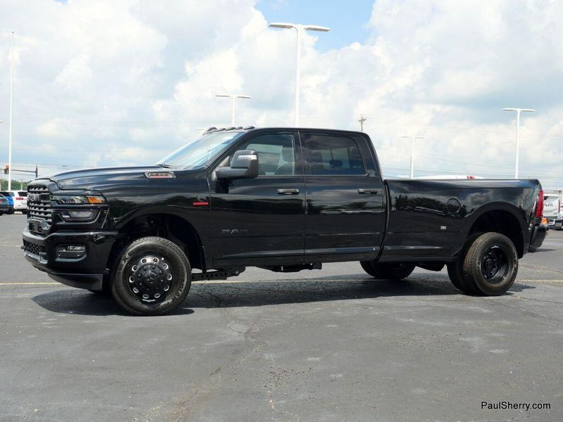New 2025 RAM 3500 Big Horn Crew Cab 4x4 8