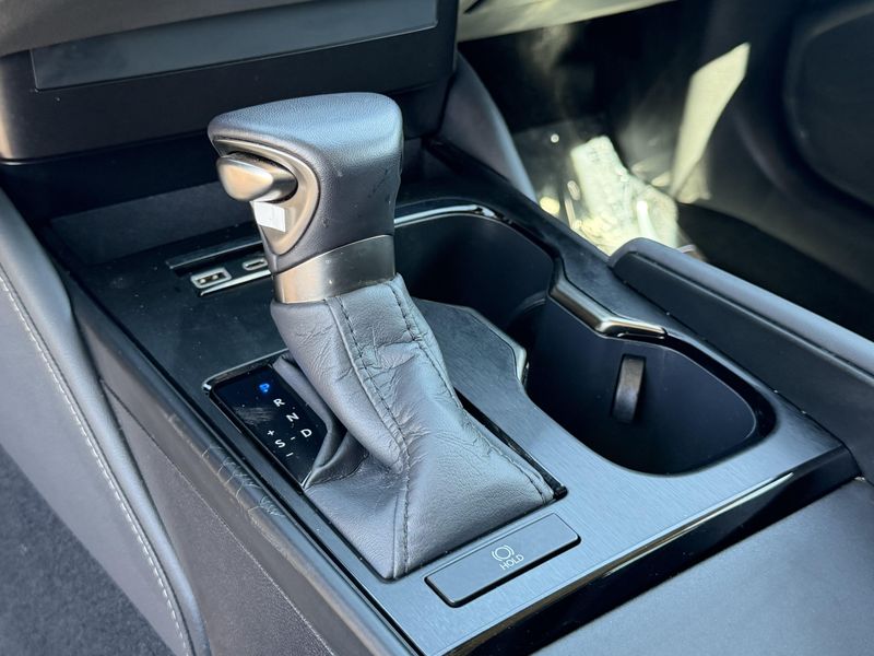 Used 2025 Lexus ES 350Image 25