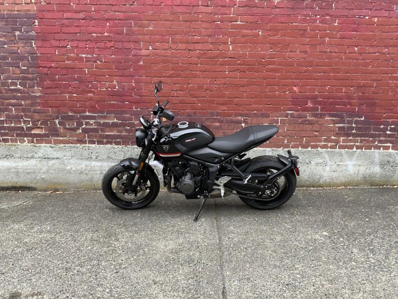 2024 Triumph TRIDENT 660