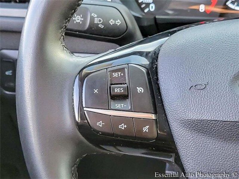 2022 Ford Escape SE photo 11