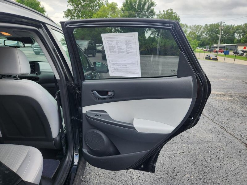 Used 2023 Hyundai Kona SEL