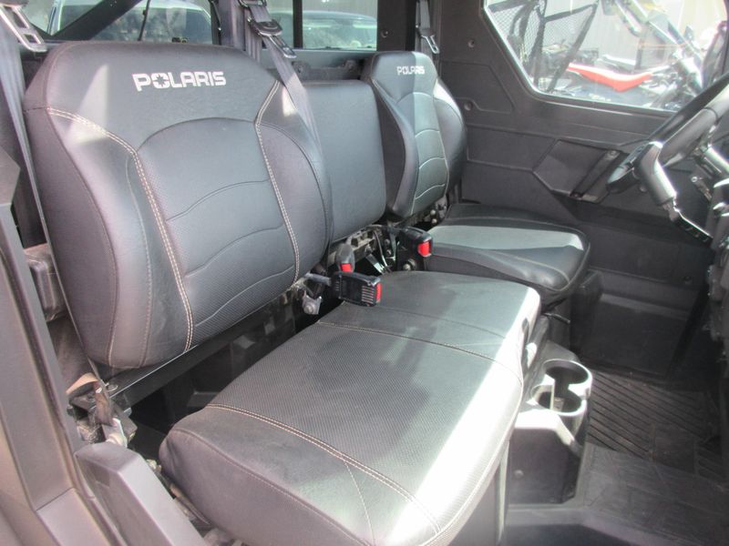 USED 2023 POLARIS RGR CREW XP 1000 NS PREM -AZURE CRYSTAL Image 13