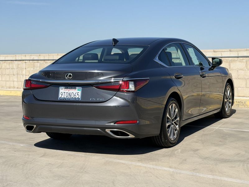 Used 2025 Lexus ES 350Image 10